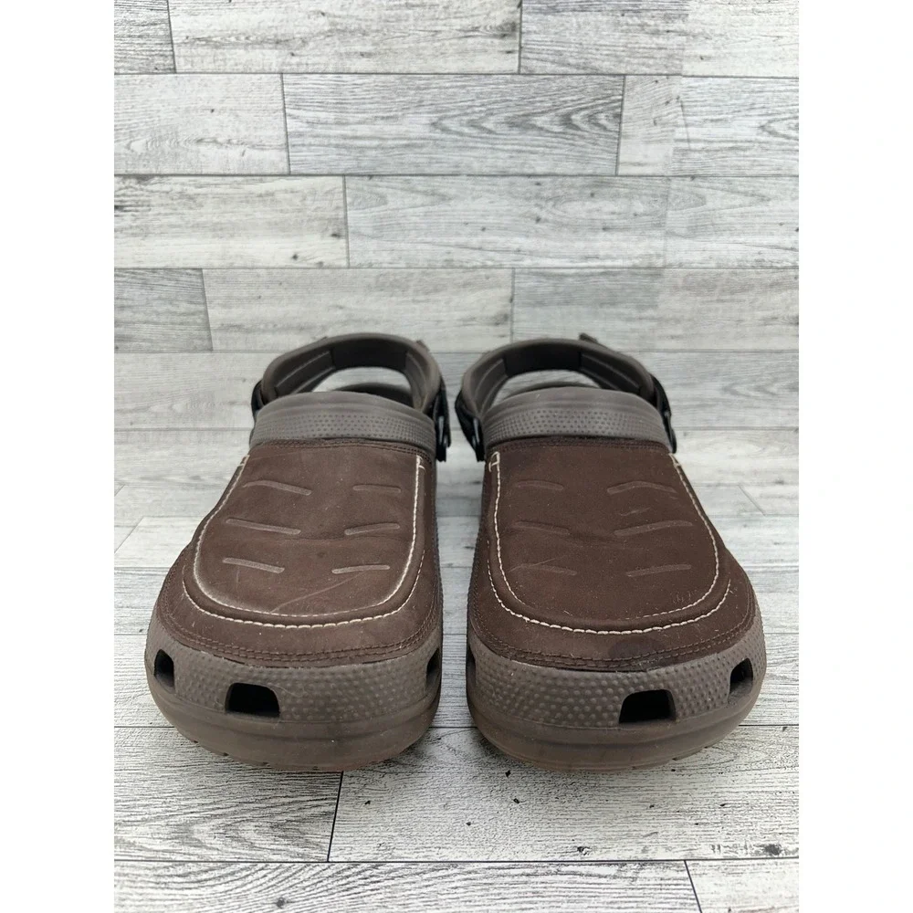 Crocs Yukon Sport Men Size 11 Brown Leather Overlay Clogs Adjustable Strap Shoes